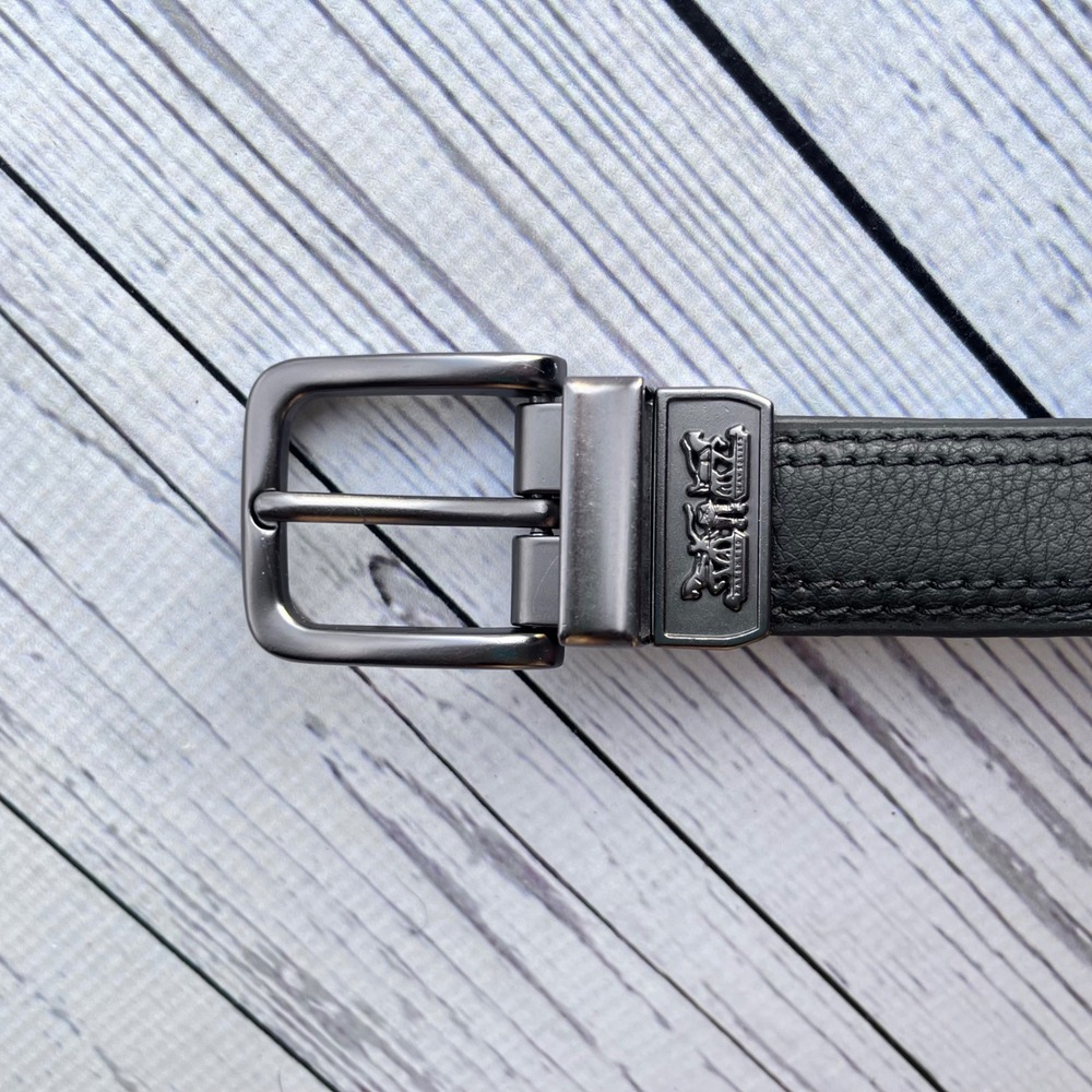 Levis Logo Gun Metal Buckle Mens Belt LG 30/32 Preppy Workwear Casual Formal - Picture 3 of 5